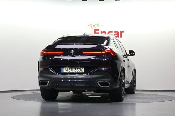 BMW X6 xDrive40i M Sport — пробег 98 249 км — фото 4 из 5