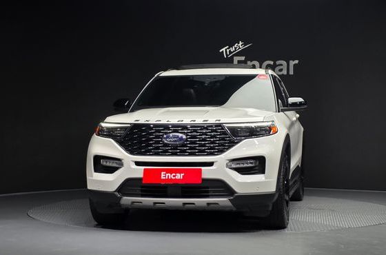 Ford Explorer 3.0 Platinum 4WD — пробег 57 741 км — фото 3 из 5