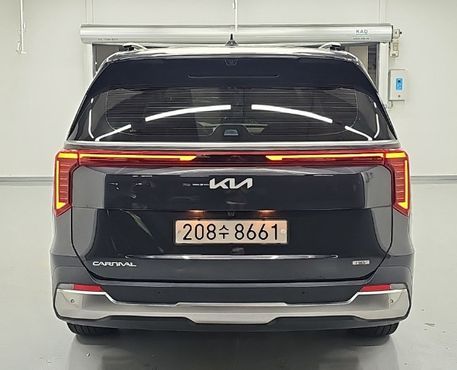Kia Carnival HEV 9seater Signature — пробег 37 400 км — фото 3 из 5