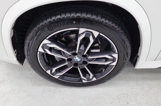 BMW X1 xDrive 20i M Sport — пробег 7 006 км — фото 5 из 5