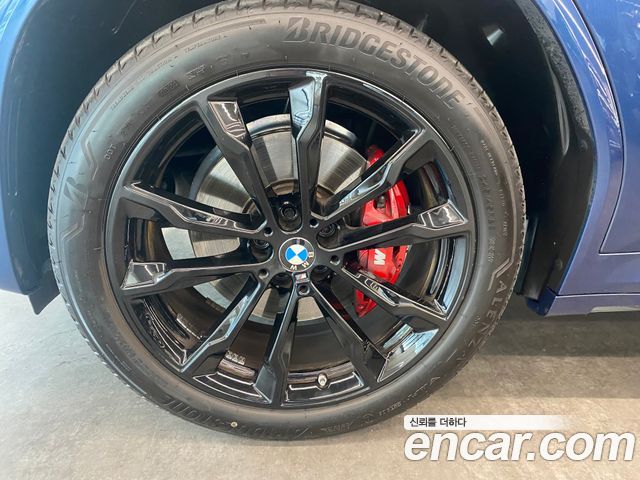 BMW X4 xDrive20i M Sport Pro Special Edition — пробег 8 657 км — фото 5 из 5
