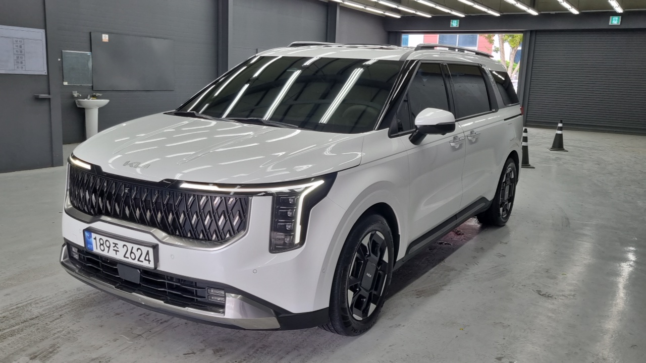 Kia Carnival из Кореи Encar