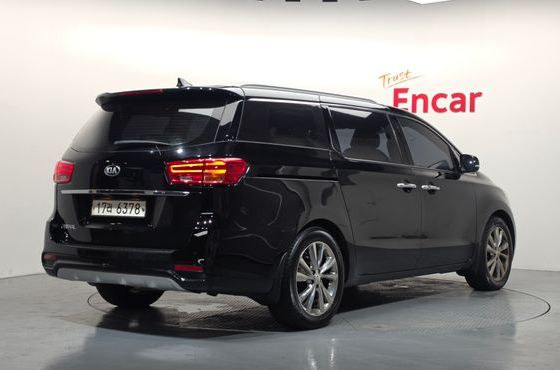 Kia Carnival 9-Seater Noblesse Special — пробег 249 332 км — фото 2 из 5