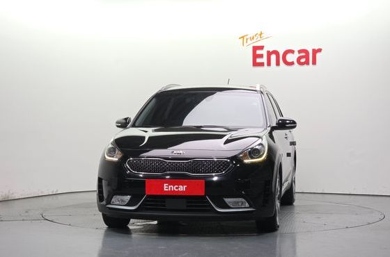 Kia Niro Prestige — пробег 137 235 км — фото 3 из 5