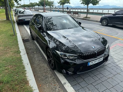 BMW 3-Series 320i M Sport — пробег 12 605 км — фото 3 из 5