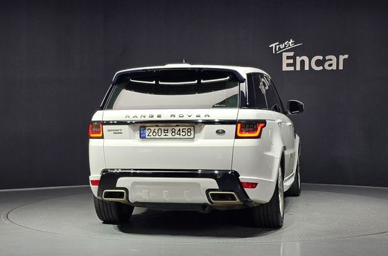 Land Rover Range Rover Sport 3.0 SDV6 HSE Dynamic — пробег 208 026 км — фото 4 из 5