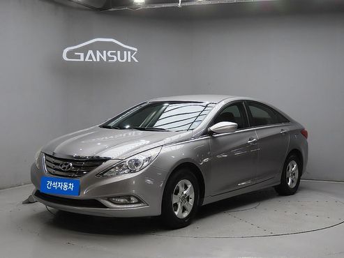 Hyundai Sonata LPi Deluxe — пробег 193 024 км — фото 2 из 5