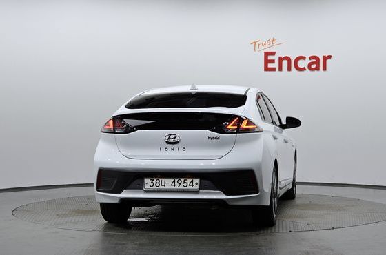 Hyundai Ioniq 1.6 HEV Q — пробег 57 988 км — фото 4 из 5