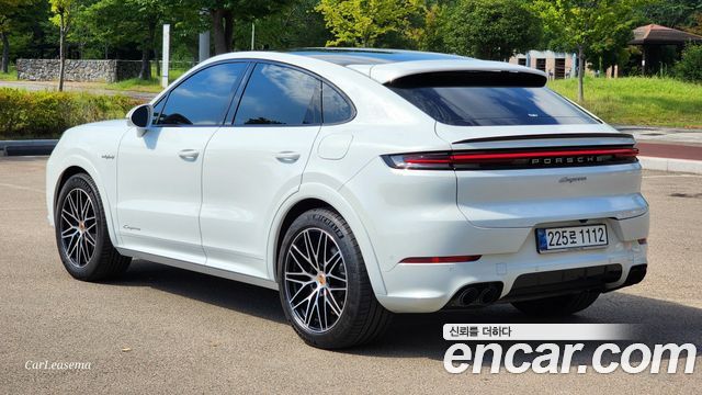 Porsche Cayenne 3.0 E-Hybrid Coupe — пробег 36 536 км — фото 3 из 5