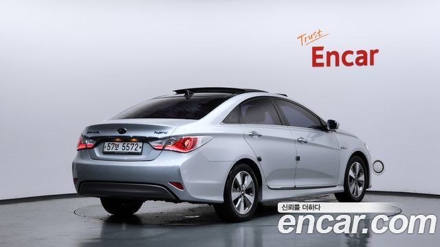Hyundai Sonata 2.0 Royal — пробег 218 132 км — фото 2 из 5