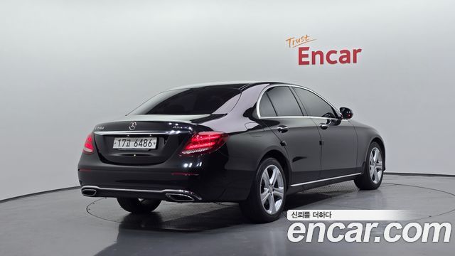 Mercedes-Benz E-Class из Кореи Encar