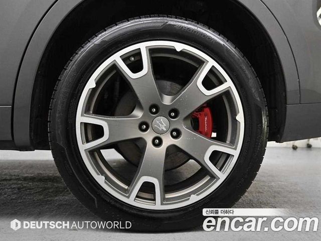 Maserati Levante 3.0 AWD Sport — пробег 149 369 км — фото 5 из 5