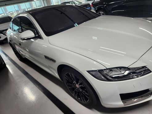 Jaguar XF 20d Portfolio — пробег 94 000 км — фото 3 из 5