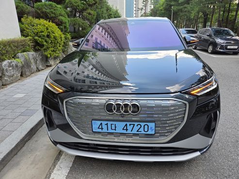 Audi Q4 e-tron 45 Premium Sportback — пробег 1 300 км — фото 2 из 5
