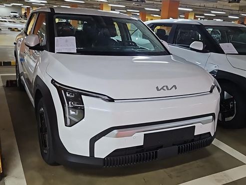 Kia EV3 Long Range 2WD AIr — пробег 1 км — фото 5 из 5