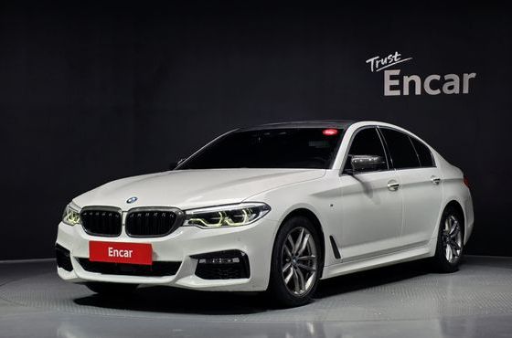 BMW 5-Series 520d xDrive M Sport Package Plus — пробег 110 244 км — фото 1 из 5