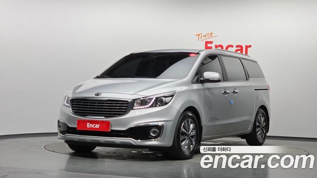 Kia Carnival 9-seater Luxury — пробег 214 747 км — фото 1 из 5