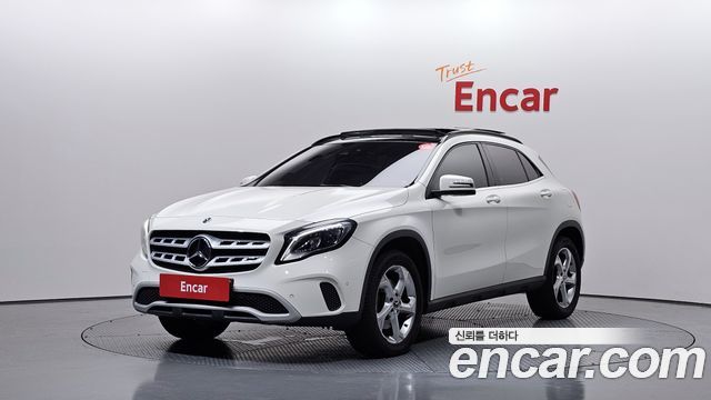Mercedes-Benz GLA-Class GLA220 — пробег 60 031 км — фото 1 из 5