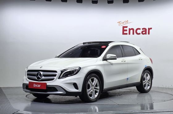 Mercedes-Benz GLA-Class GLA200 d 4MATIC — пробег 107 433 км — фото 1 из 5