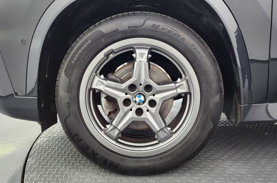 BMW X1 xDrive 20i xLine — пробег 11 539 км — фото 5 из 5
