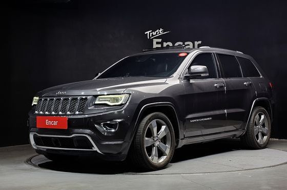 Jeep Cherokee 3.0 Diesel Overland WK2 — пробег 97 728 км — фото 1 из 5
