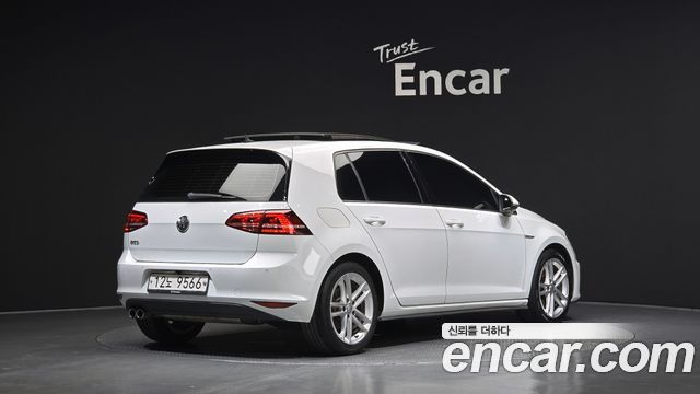Volkswagen Golf 2.0 GTD — пробег 77 471 км — фото 2 из 5
