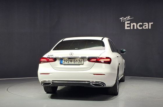 Mercedes-Benz E-Class E250 Avantgarde — пробег 73 377 км — фото 4 из 5