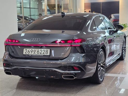 Audi A6 55 TFSI Quattro S Line — пробег 2 476 км — фото 2 из 5