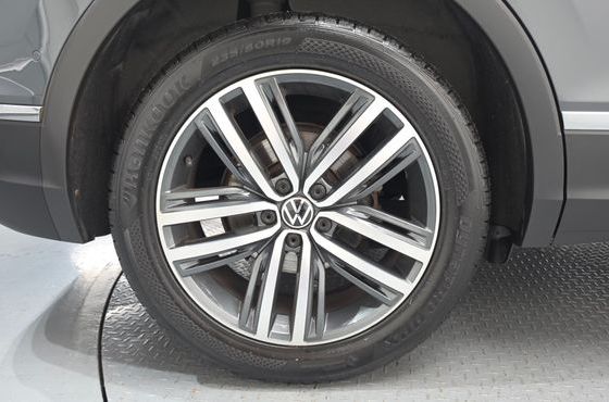 Volkswagen Tiguan 2.0 TDI Prestige — пробег 90 414 км — фото 5 из 5