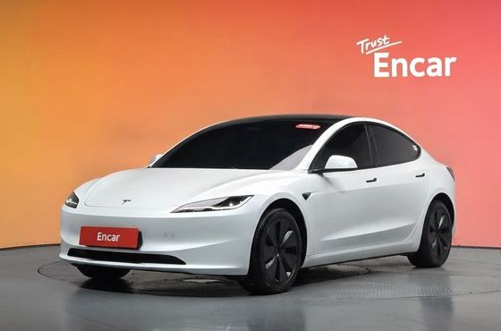 Tesla Model 3 RWD — пробег 26 722 км — фото 1 из 5