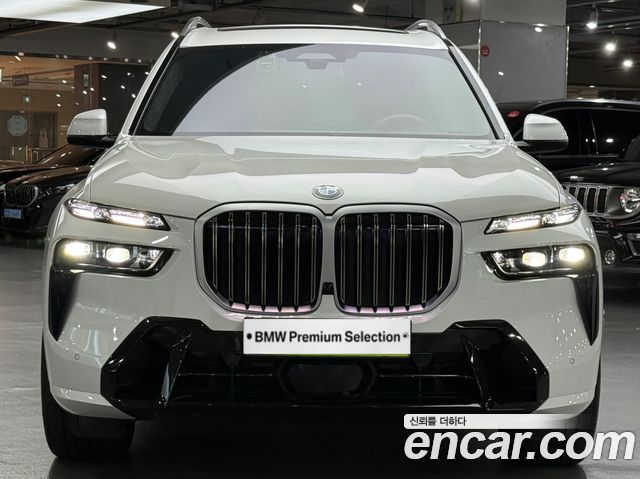 BMW X7 xDrive 40i M Sport 6STR — пробег 12 721 км — фото 3 из 5