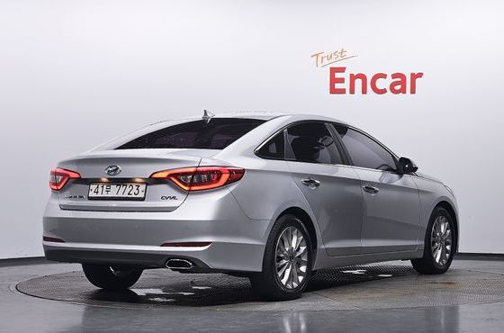 Hyundai Sonata 2.0 Smart — пробег 177 673 км — фото 2 из 5