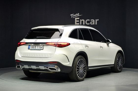 Mercedes-Benz GLC-Class GLC300 4MATIC AMG Line — пробег 22 312 км — фото 2 из 5