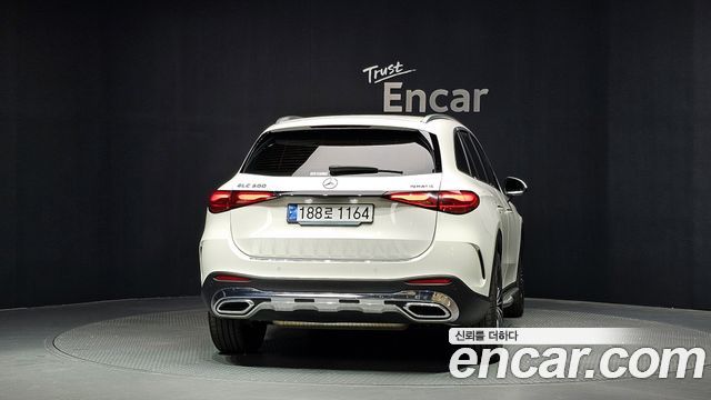 Mercedes-Benz GLC-Class GLC300 4MATIC AMG Line — пробег 22 312 км — фото 4 из 5