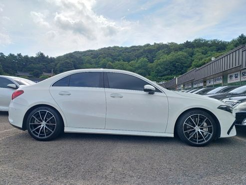 Mercedes-Benz A-Class AMG A35 S AMG 4MATIC Sedan — пробег 52 000 км — фото 4 из 5