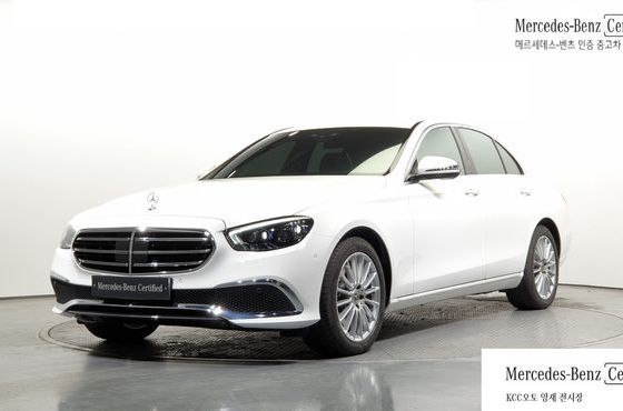 Mercedes-Benz E-Class E250 Exclusive — пробег 14 300 км — фото 1 из 5