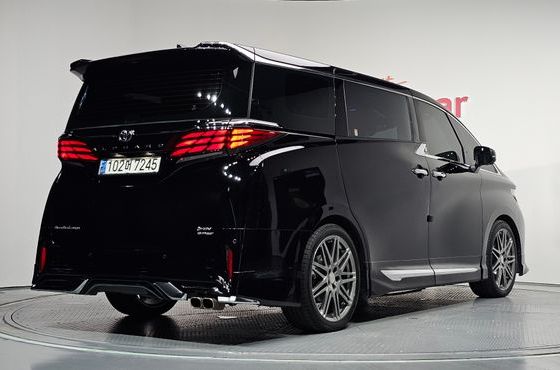 Toyota Alphard 2.5 HEV Executive AWD — пробег 55 261 км — фото 2 из 5