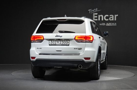 Jeep Cherokee 3.6 Limited WK2 — пробег 67 935 км — фото 4 из 5