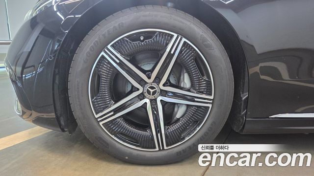 Mercedes-Benz EQS из Кореи Encar
