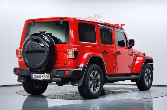 Jeep Wrangler 2.0 Overland 4Door — пробег 83 891 км — фото 2 из 5