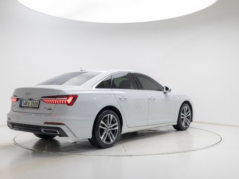 Audi A6 45 TFSI Quattro Premium — пробег 97 827 км — фото 2 из 5