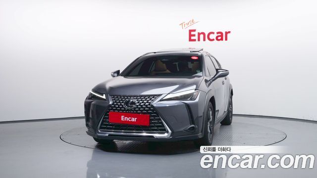 Lexus UX 2.0 2WD — пробег 5 744 км — фото 3 из 5