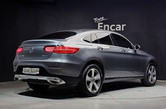Mercedes-Benz GLC-Class GCL300 4MATIC Coupe — пробег 59 326 км — фото 2 из 5