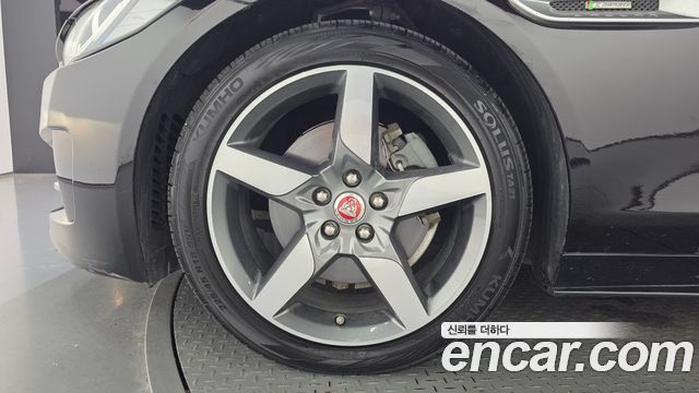 Jaguar XE из Кореи Encar