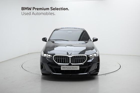 BMW 5-Series 530i xDrive M Sport — пробег 33 913 км — фото 3 из 5