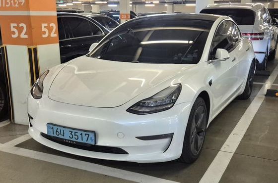 Tesla Model 3 Standard Range Plue RWD — пробег 106 000 км — фото 2 из 5