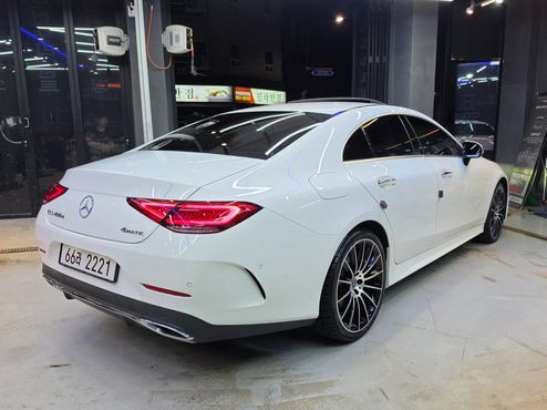 Mercedes-Benz CLS-Class CLS400d 4MATIC AMG Line — пробег 113 000 км — фото 4 из 5