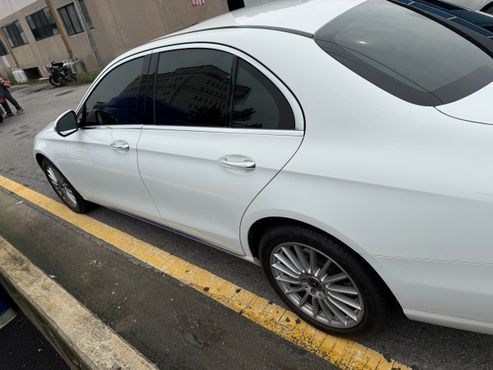 Mercedes-Benz E-Class E220d 4MATIC Exclusive — пробег 27 237 км — фото 3 из 5