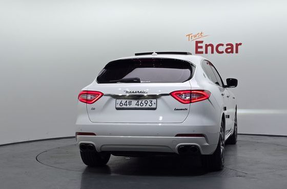 Maserati Levante 3.0 AWD GranLusso — пробег 124 965 км — фото 4 из 5