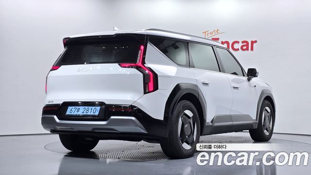 Kia EV9 Long Range 2WD Earth — пробег 20 256 км — фото 2 из 5